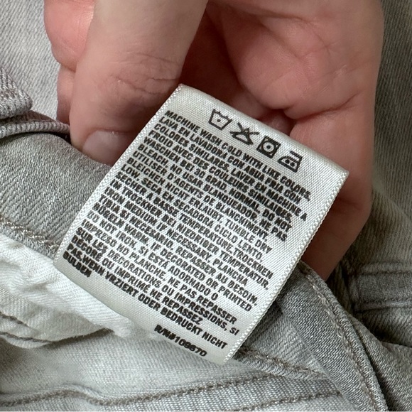 Light gray CoH jeans - Picture 8 of 11